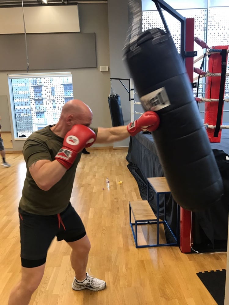 Met police officer is fundraising for Hostage International by taking on gruelling assault course